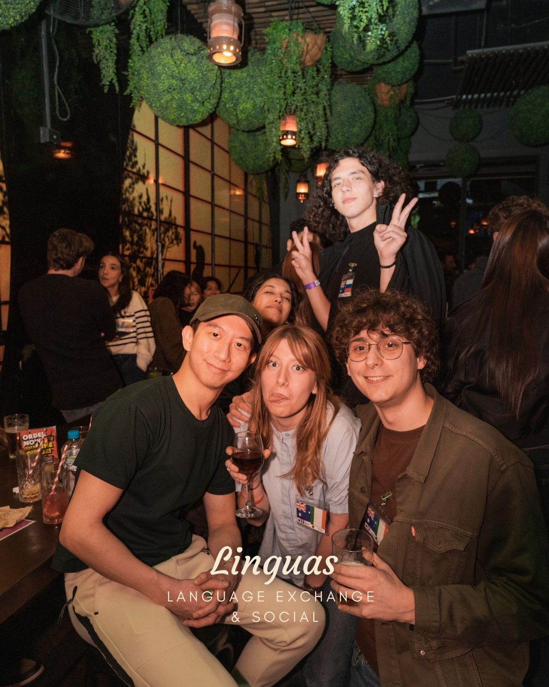 Guests enjoying a Linguas social night